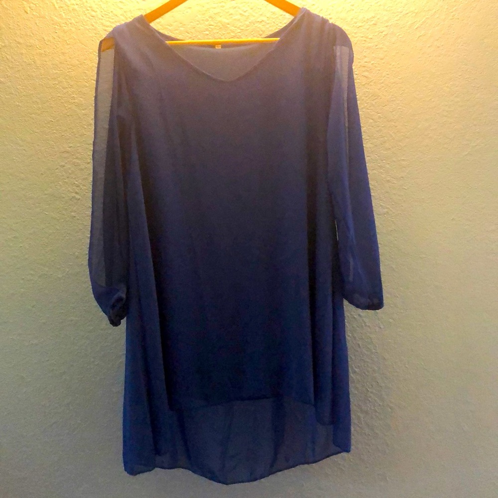 Blouse with cut out sleeves - Picture 1 of 3